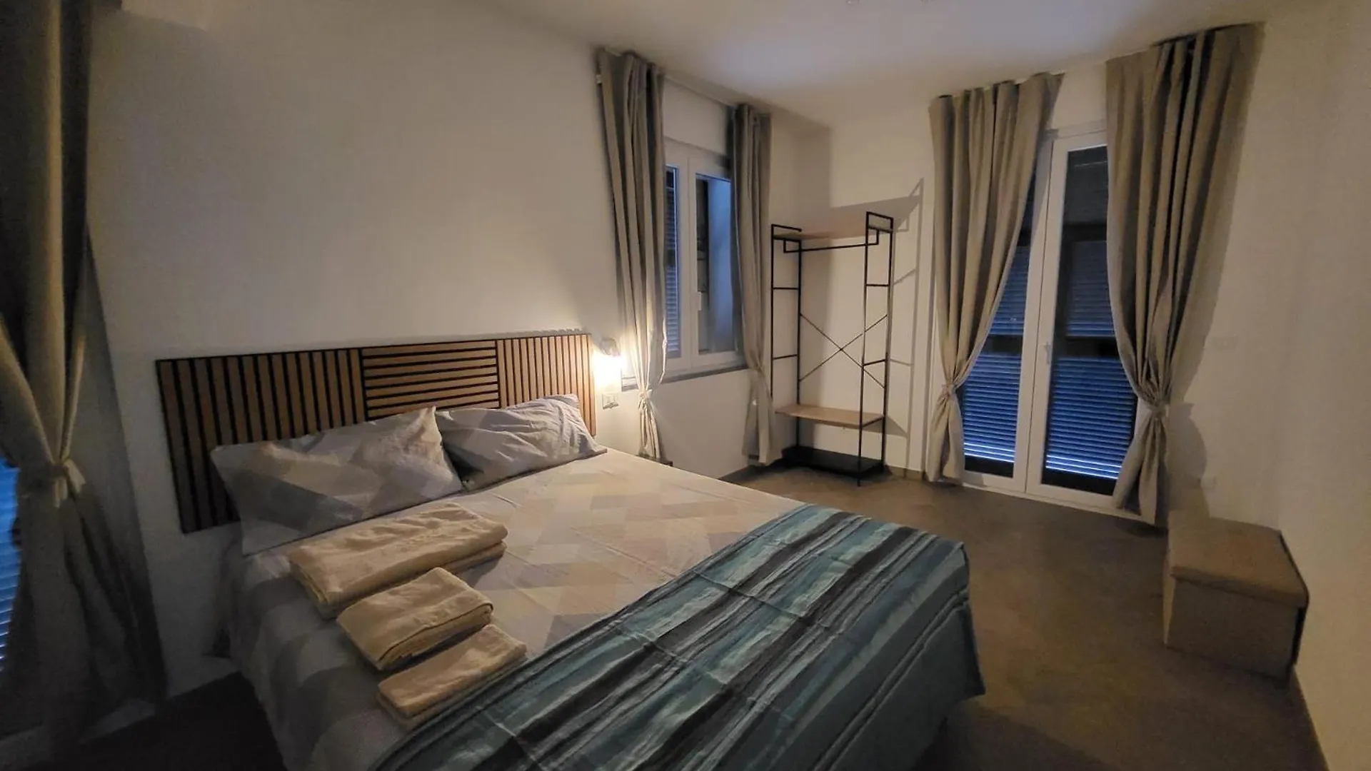 Hotel P R A T O E O N D E Cogoleto