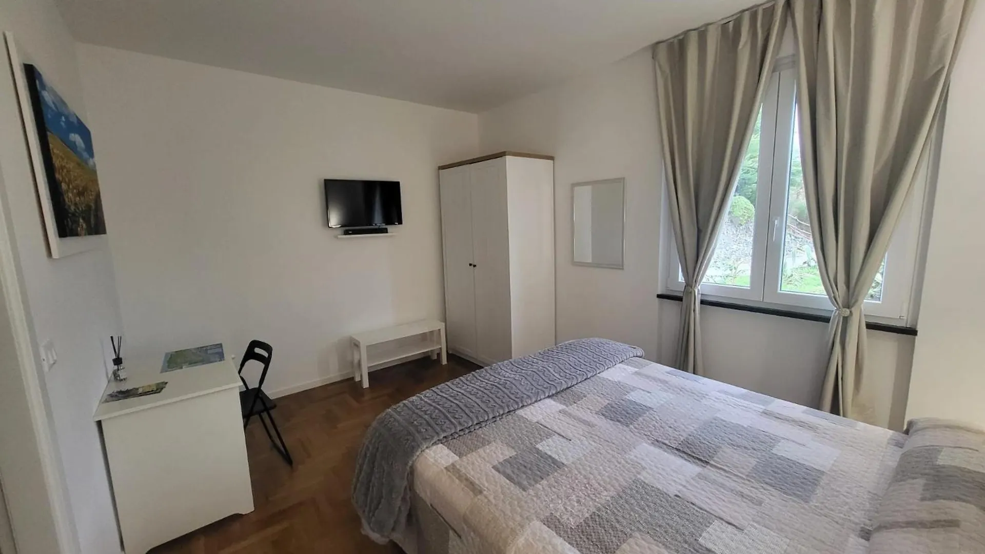 Affittacamere Hotel P R A T O E O N D E Cogoleto Italia